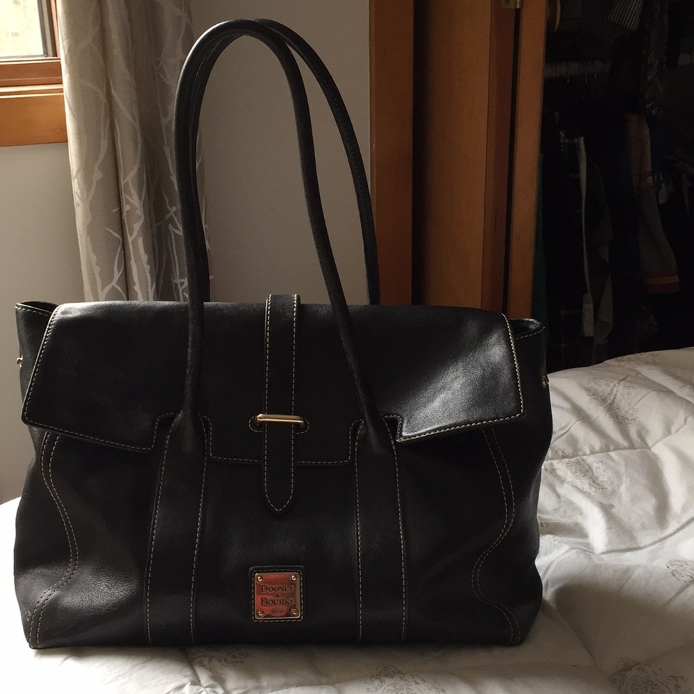 Dooney & Bourke Purse
